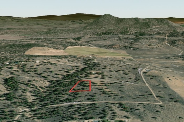 2.45 Acres, Chiloquin Oregon, Parcel 01000 2.45 Acres, Klamath, Oregon 3407-027B0-01000  ( R194097 )