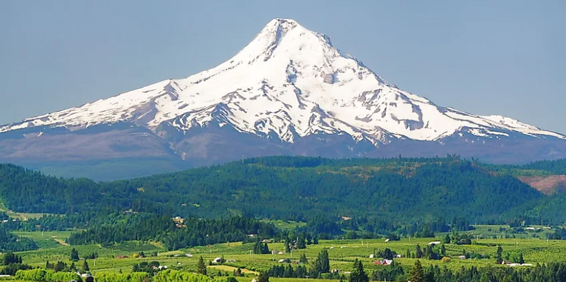 Mt. hood is one of the oregon natural attractions